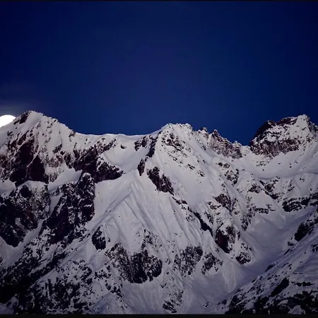 Апартаменты Alpine Retreat 2