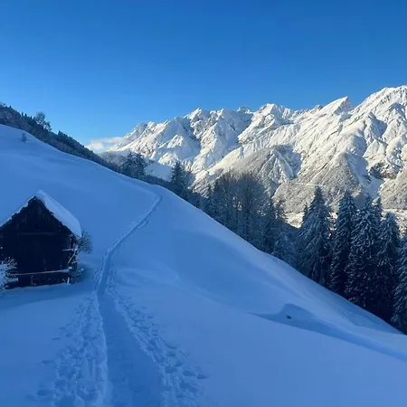 Alpine Retreat 2 * فليس