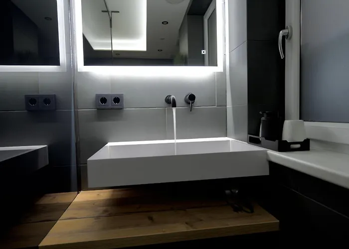 Alpine Retreat 2 Apartment *