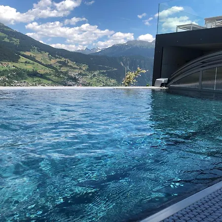 Alpine Retreat 2 * Fließ